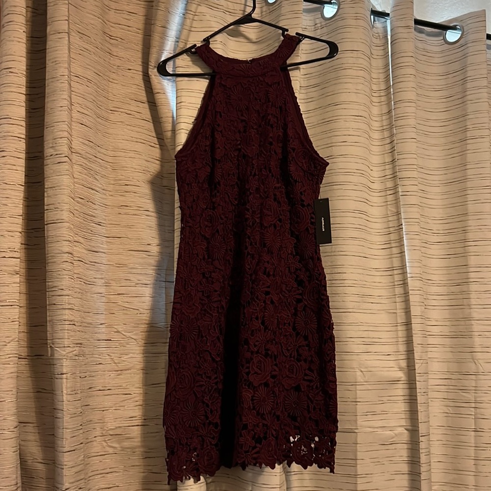 size M new with tags maroon lace detail LuLus Dress